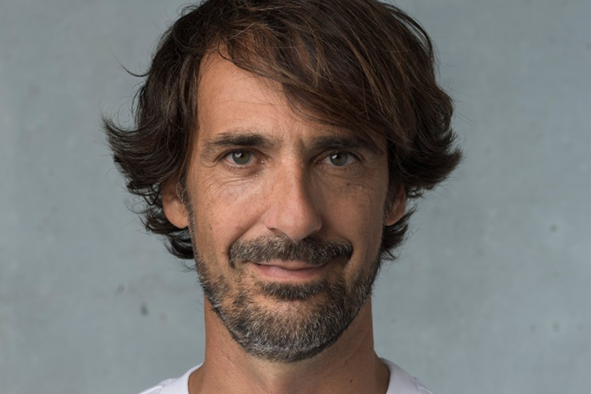 Transformation der Lieferkettenoperationen mit KI & Robotics