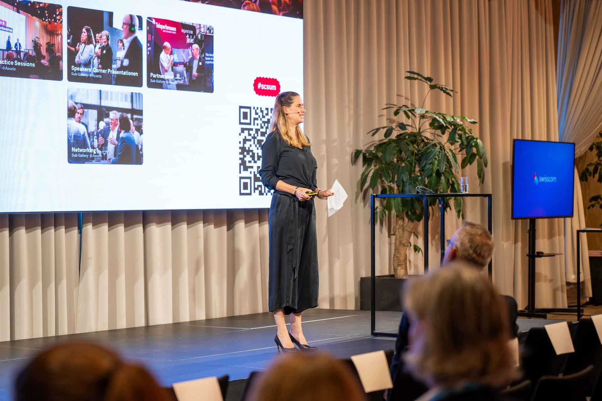 Das war der Swiss Customer Service Summit 2024 Swiss Customer Service Summit 2024, Eröffnung durch Meike Tarabori