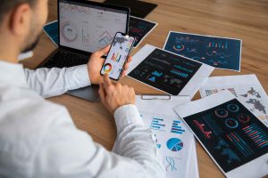 Forrester empfiehlt: So planen B2C & CX smart für 2026 Forrester empfiehlt: So planen B2C & CX smart für 2026