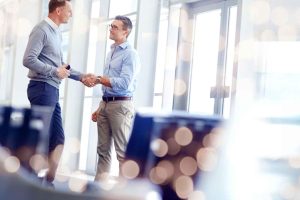 Versicherer setzen auf Outsourcing für mehr Effizienz Versicherer setzen auf Outsourcing für mehr Effizienz