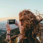 Zukunft des Reisens: Mit KI und Voice zum Erlebnis Zukunft des Reisens: Mit KI und Voice zum Erlebnis