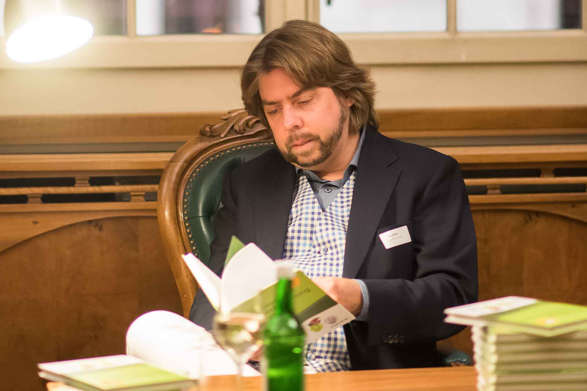 Loyalität ist der Schlüssel zum Umsatz | Prof. Dr. Nils Hafner, internationaler Experte für den Aufbau profitabler Kundenbeziehungen (Foto: Forward Partners)