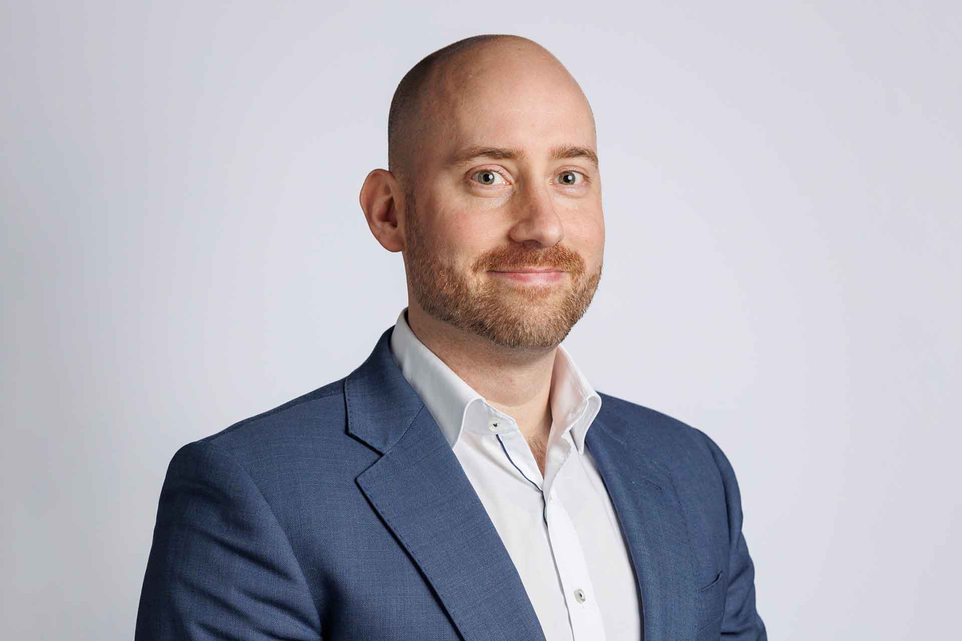 Pflichtaufgaben und Chancen für die Versicherungsbranche Pflichtaufgaben und Chancen für die Versicherungsbranche | Elischa Göttmann, Principal Solutions Consultant bei Pegasystems (Quelle: Pegasystems)