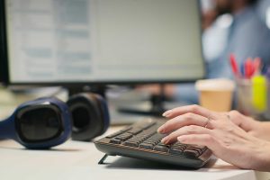 KI-Kompetenz im Customer Service: Befragung zeigt Halbwissen