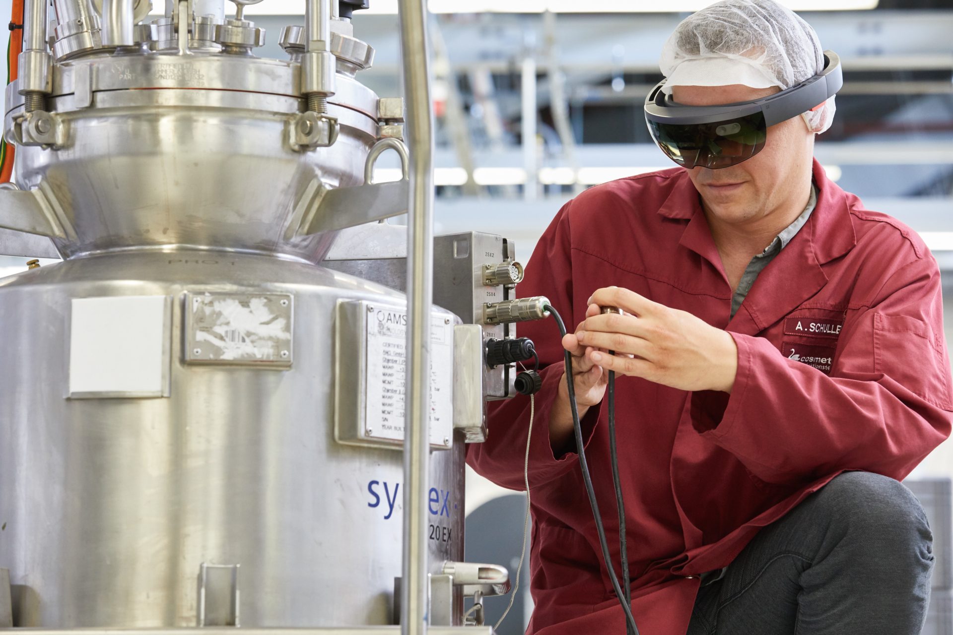 Remote-Wartung im Maschinenbau dank Augmented-Reality-Lösung Hololens, AR, Brille, Schwan, Cosmetics-1