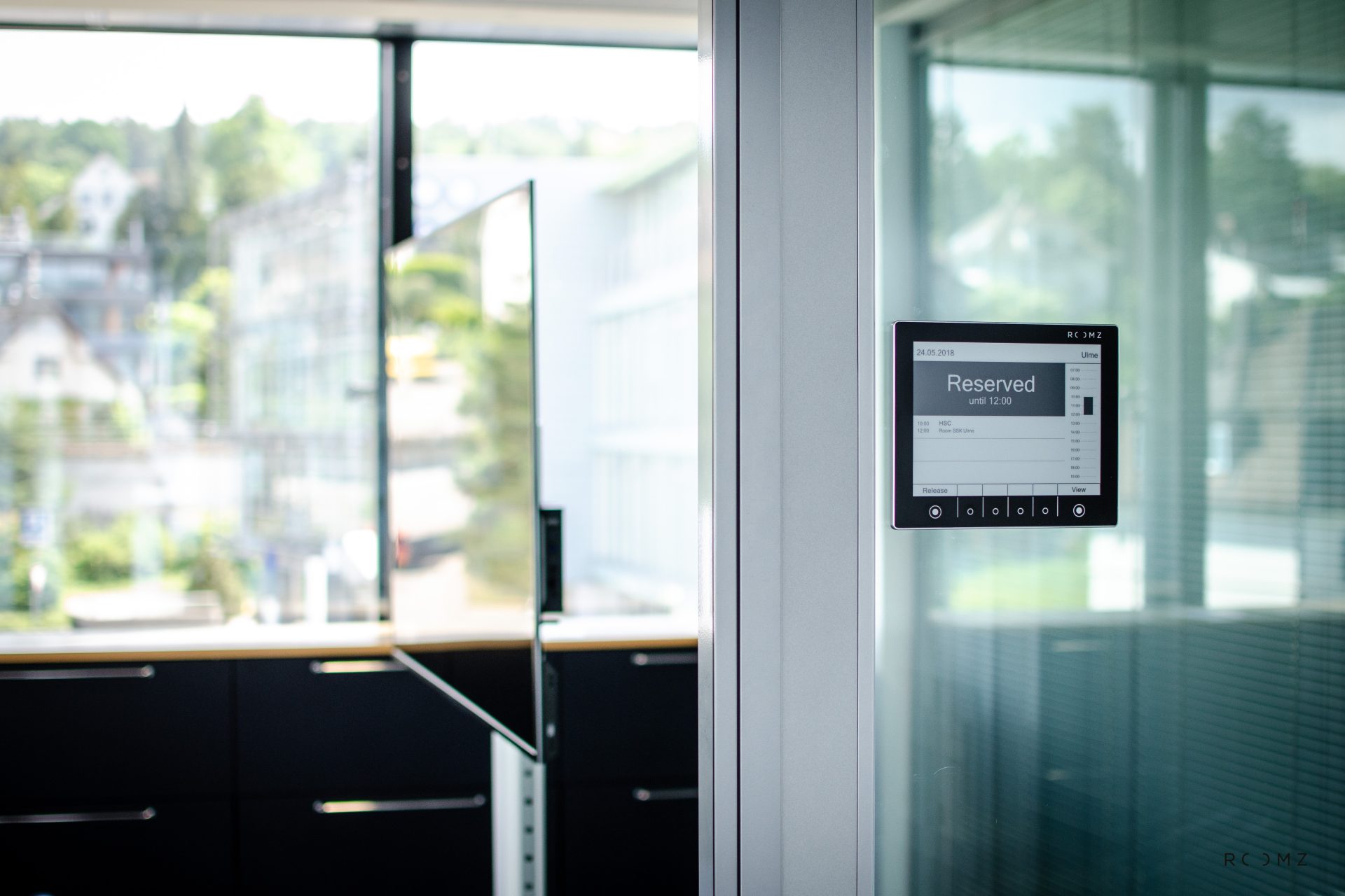 Zeit sparen und Sitzungskultur optimieren ROOMZ