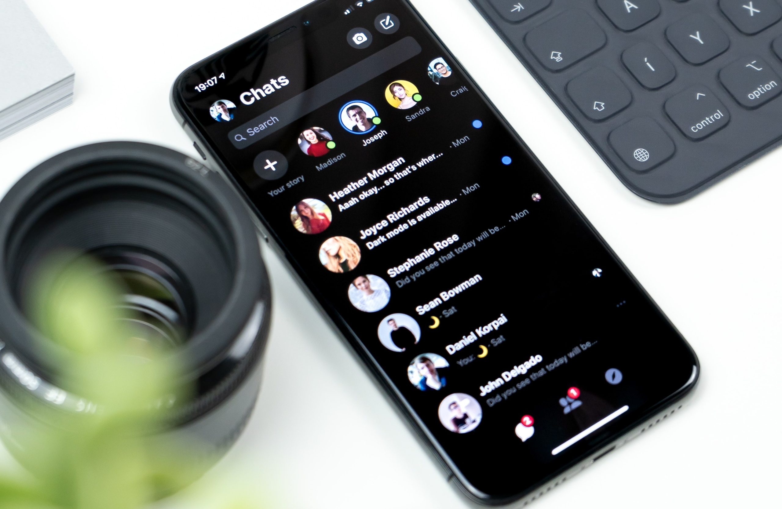 Dixa übernimmt Solvemate und Miuros