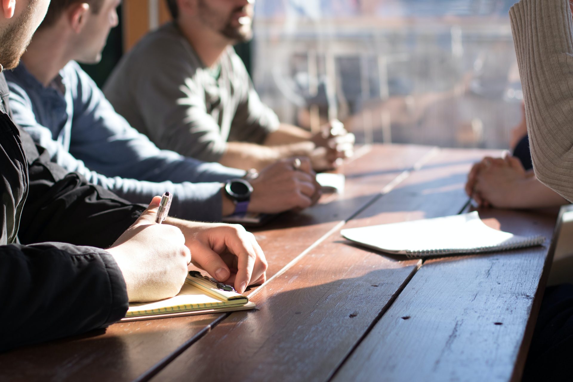 8 Tipps, wie Sie mit Ihren Kunden besser kommunizieren 8 Tipps, wie Sie mit Ihren Kunden besser kommunizieren, Vonage, Photo by Dylan Gillis on Unsplash