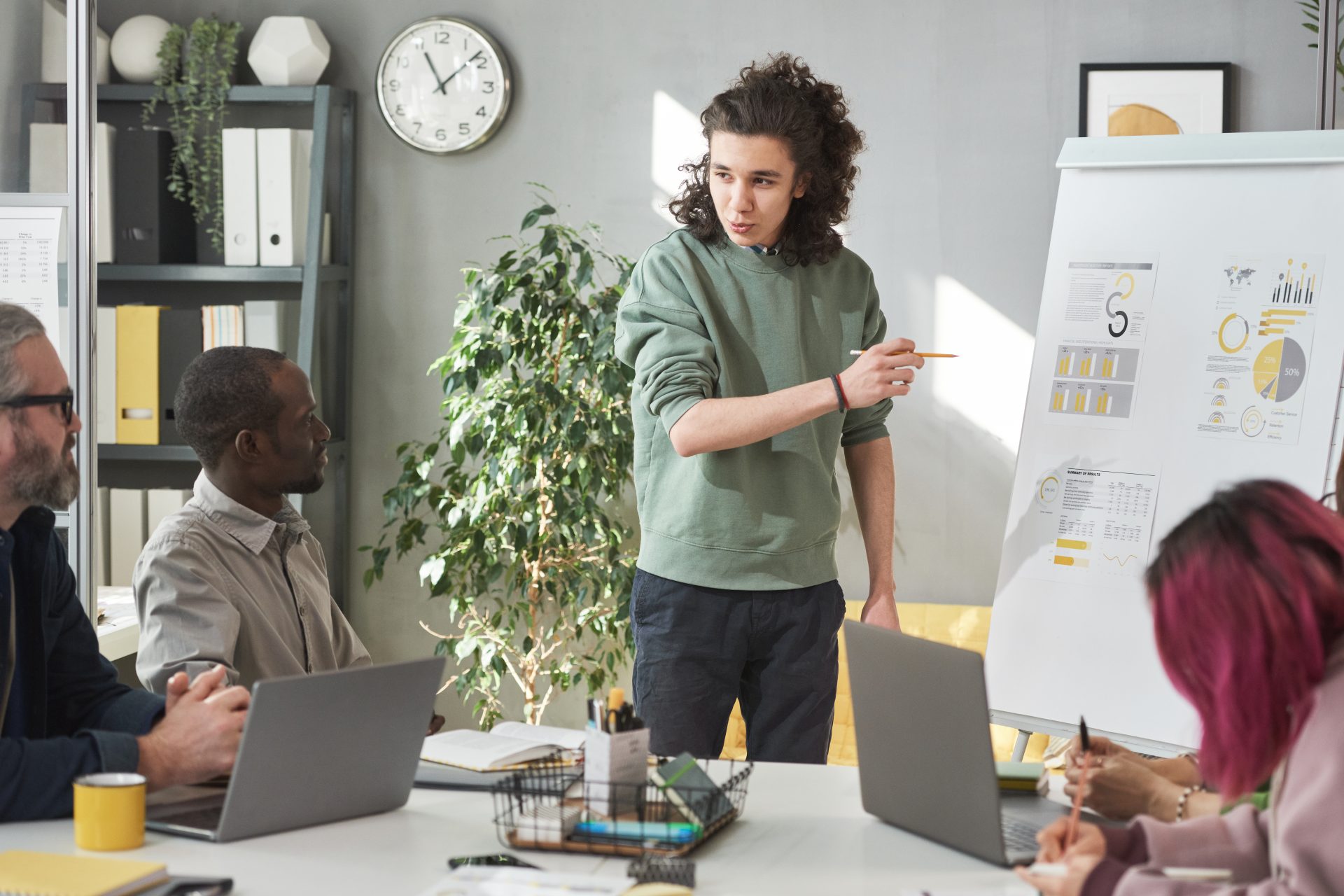 Intelligente Leadership: Von Intuition und Ignoranz zu faktenbasierten Entscheidungen Intelligente Leadership: Von Intuition und Ignoranz zu faktenbasierten Entscheidungen