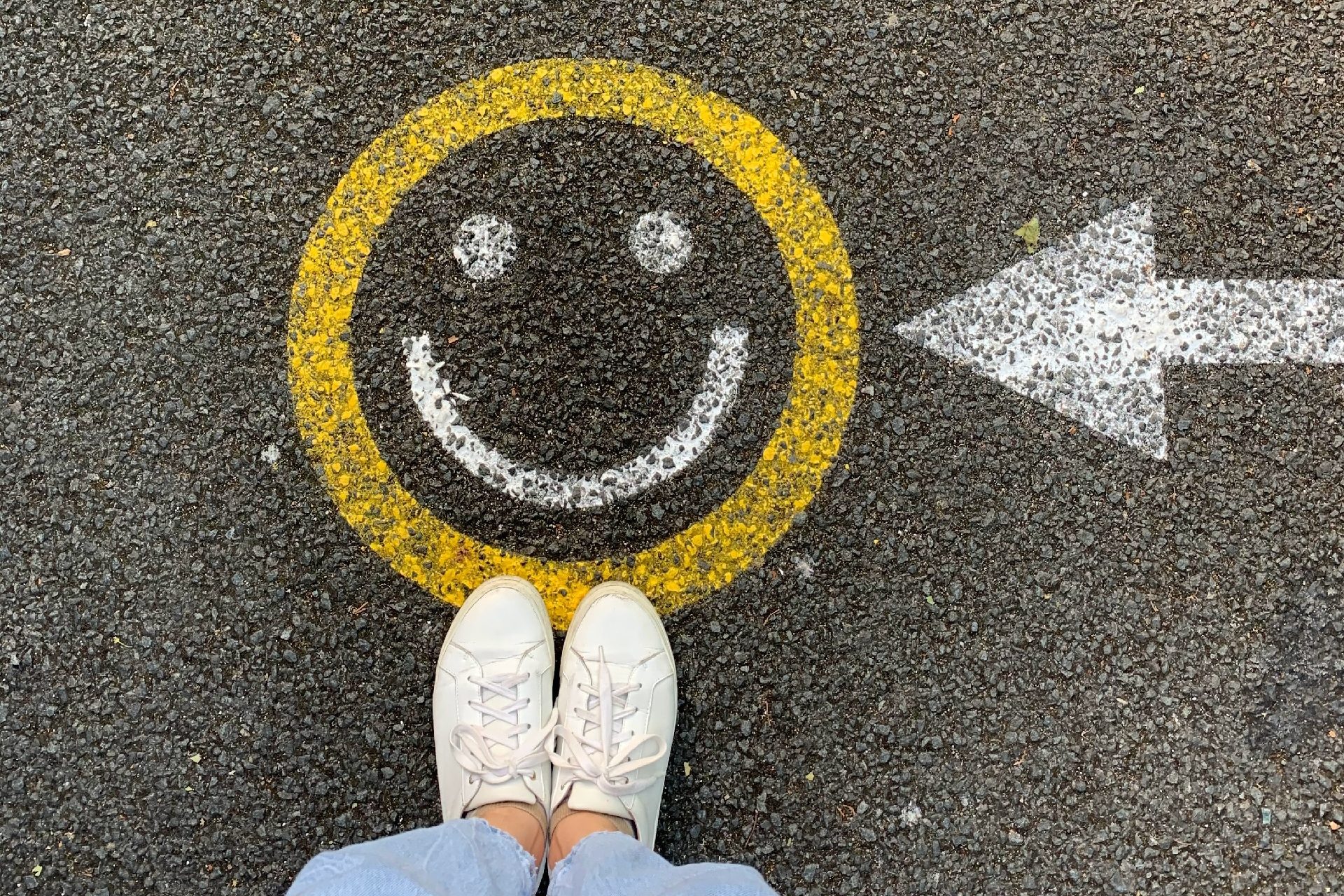 Perspektivenwechsel: Service Experience Kundenaward Schweiz Mit KI und Empathie das Weihnachtsgeschäft zum Erfolg machen, Genesys, Photo by Jacqueline Munguía on Unsplash