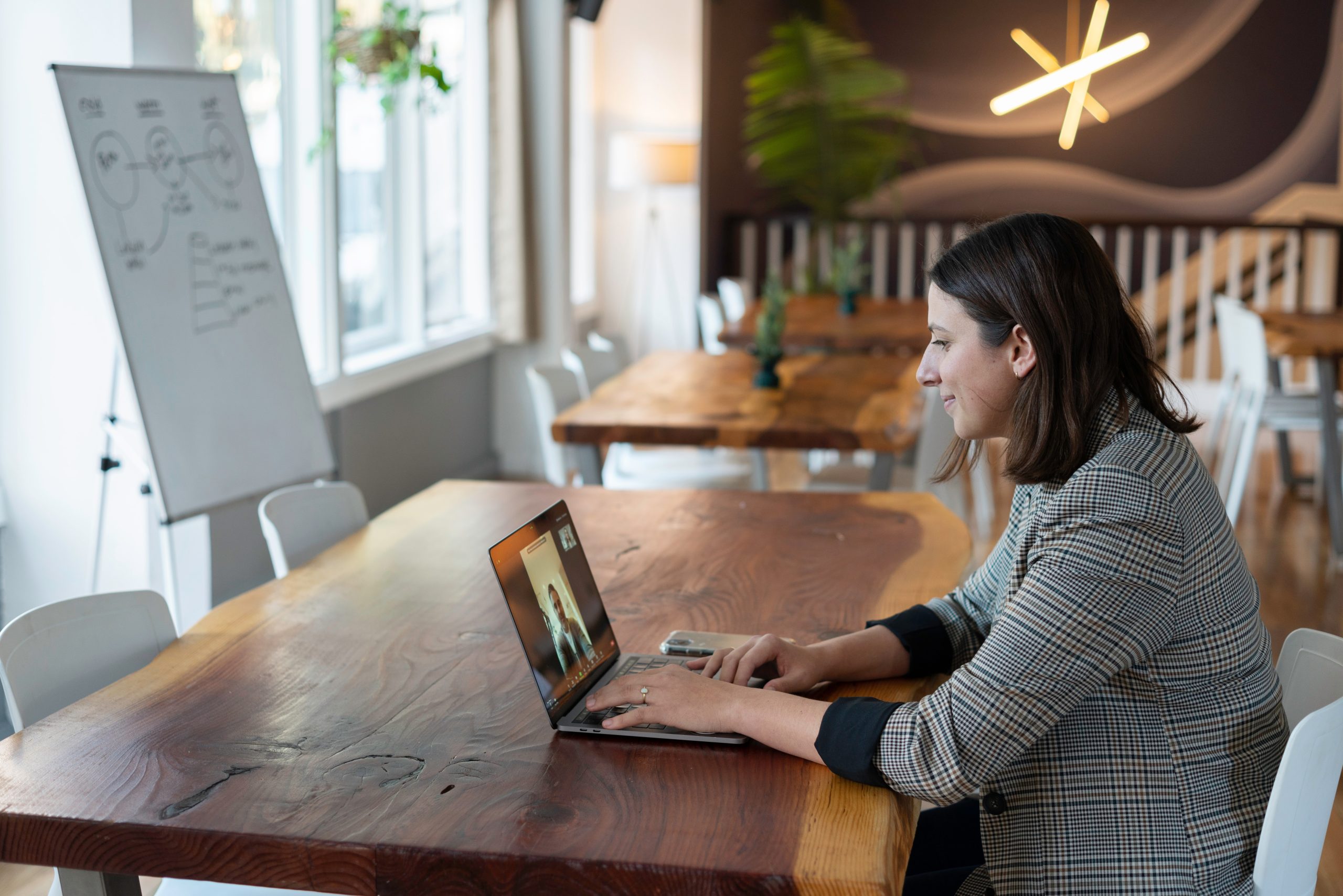 Freshworks: Produkt-Innovationen erlauben Unternehmen smartere Konversationen, Photo by LinkedIn Sales Solutions on Unsplash