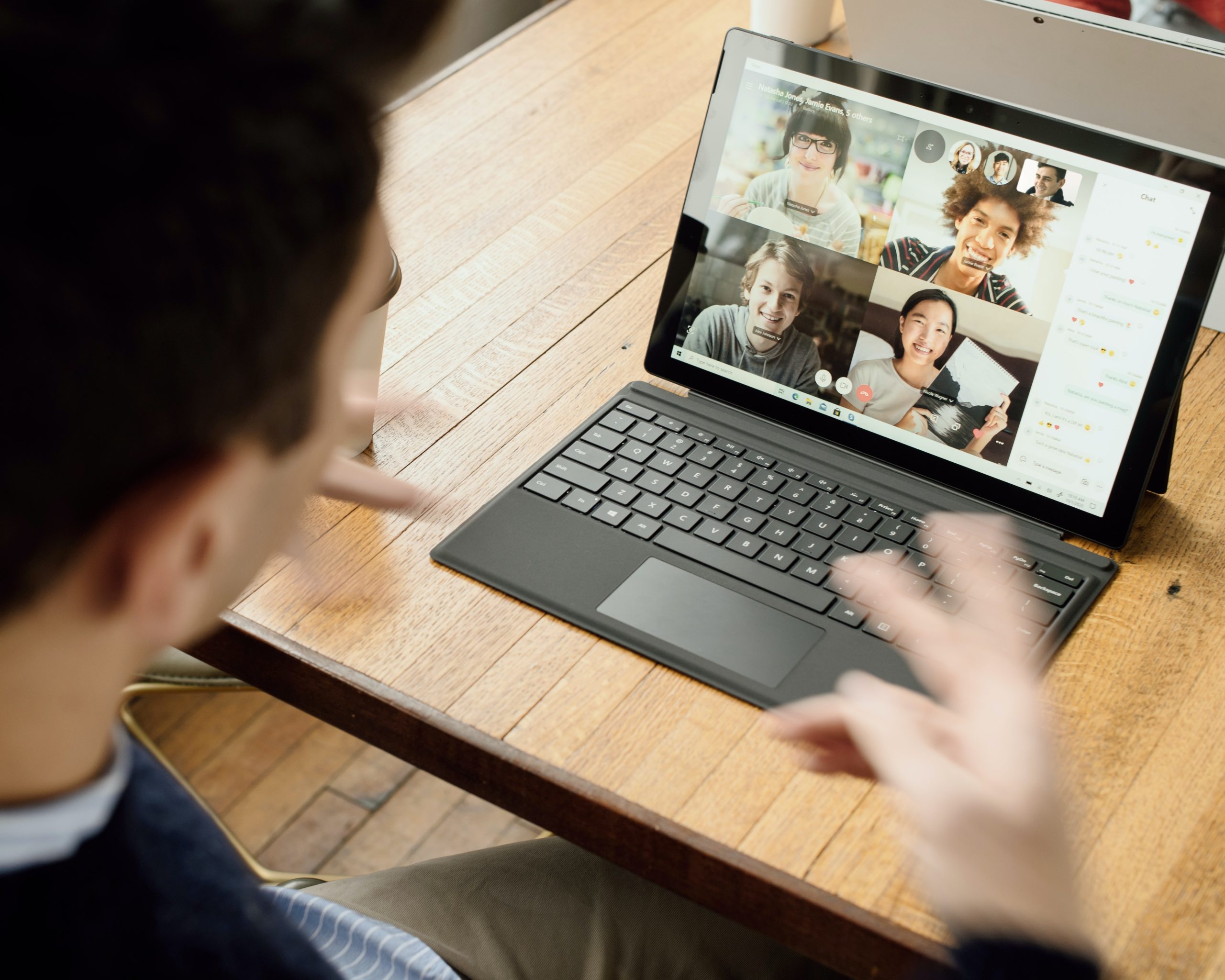 ASC gibt Recording Integration für Webex Meetings by Cisco bekannt, Photo by Surface on Unsplash